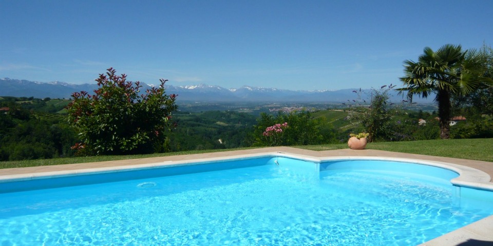 
			Der traumhafte Blick vom Swimmingpool
			