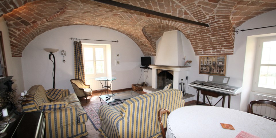 
			The cozy living room
			